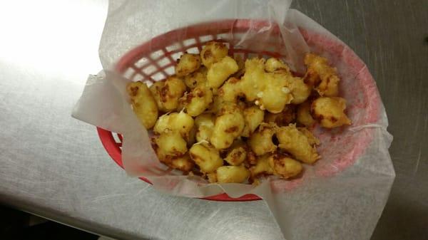 Hand battered cheese curds