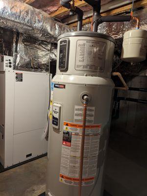 Hot water heater