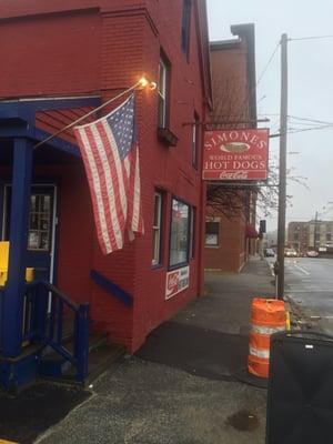 Simones' Hot Dog Stand, great breakfast and awesome, award winning hot dogs!!!