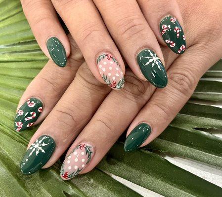 Acrylic set with Christmas designs