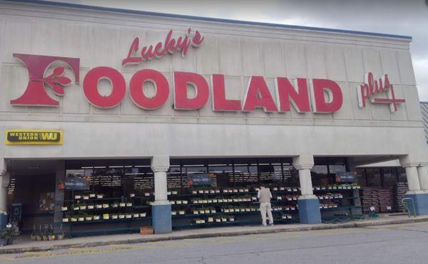 Lucky's Foodland Plus grocery store Storefront in Montevallo, AL