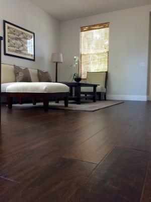 Walnut flooring in Yorba Linda, CA