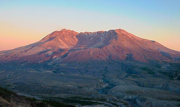 Alpenglow on Mount St. Helens. Photo by B. Chaisera