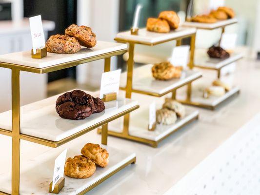 As soon as we walked into the shop we were immediately drawn to the cookie display. That's what we were there for after all!