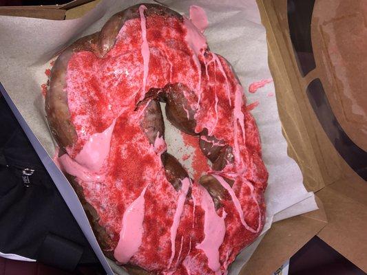 Valentines Donut King Cake