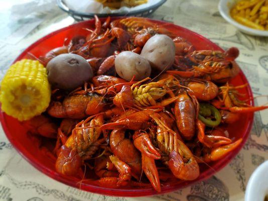 Full platter crawfish boil.