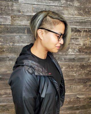 Undercut with grey coloring