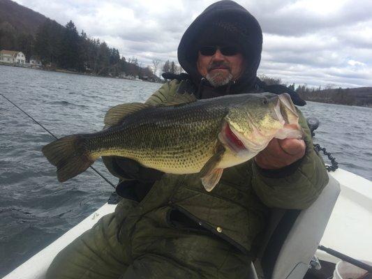 large mouth bass resevoir charter