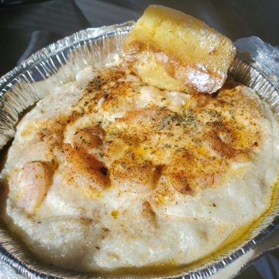 Shrimp & Grits with Cornbread