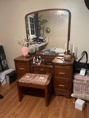 This is the vanity I bought after I brought it home :)