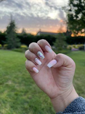 Gel dip ombré nails + nail design (diamonds)