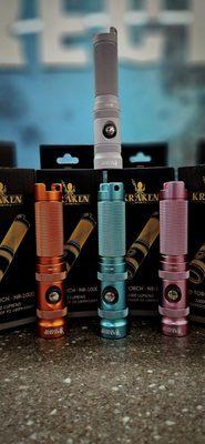 Explore the depths in style with Kraken Light at Divers Direct, Key West! Dive into vibrant pink, bold orange, crisp white, or calming seafo