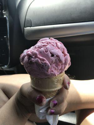 Best strawberry ice cream ever!!