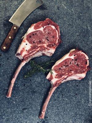 Tomahawk Steaks