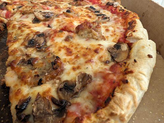 Large Meatball, Mushroom and Garlic Pizza