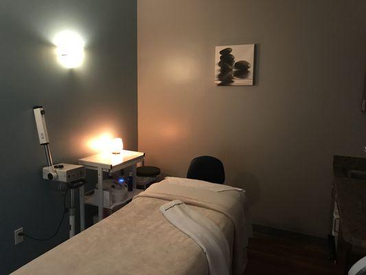 Hand and Stone Massage and Facial Spa