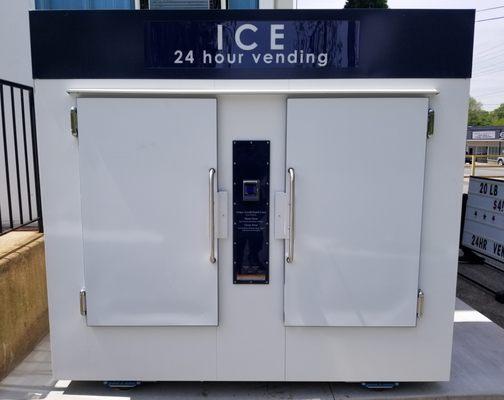 24 hour vending machine available