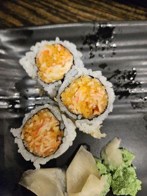 Spicy crab and Spicy salmon rolls