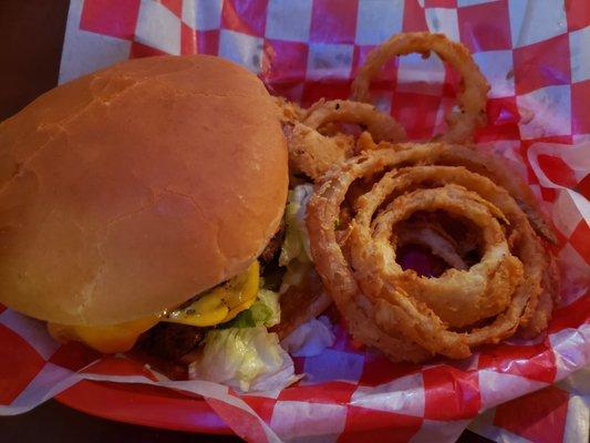 Burger and onion rings!!