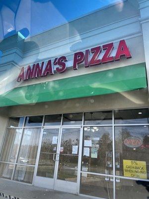 Anna's Pizza