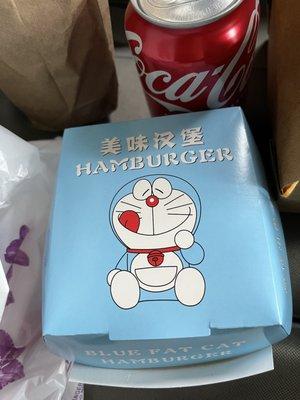 Cute Doraemon burger box!