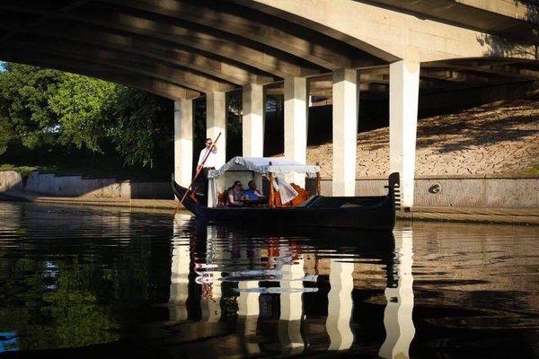 Ambiance on the Water