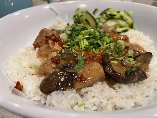 Braised pork with shiitake mushrooms