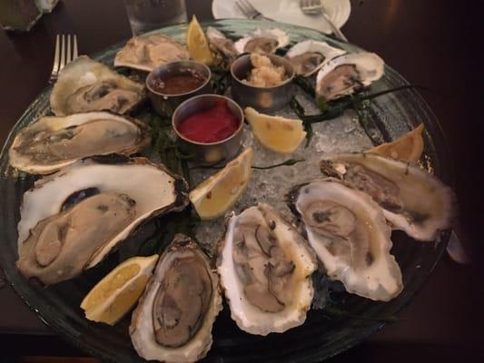 East Coast oysters - my favorites were the Cupcakes (upper right)