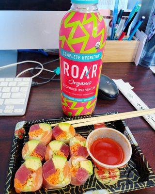 New fav place for a quick lunch, i found a keto coconut water drink and riceless sushi!