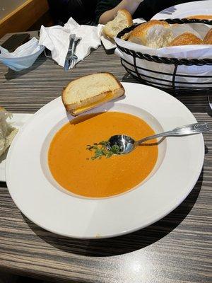 tomato basil soup