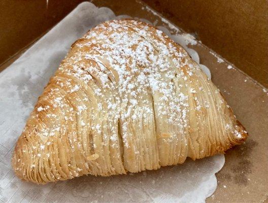 Sfogliatelle (thanks Sis!) Yum!!!