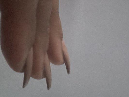 Gel nails very thin