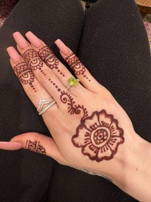 Henna and beauty studio