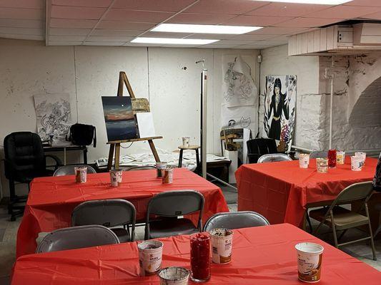 Paint class room