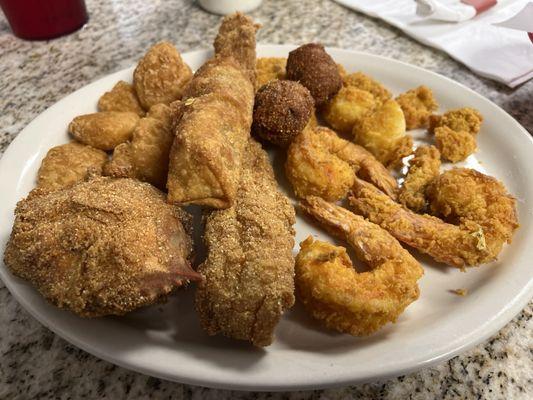 Fried seafood platter