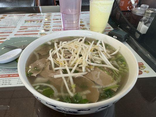 2. Pho Tai Chin