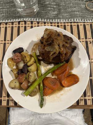 Filet Mignon with roasted potatoes and veggies