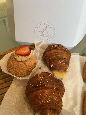 Strawberry cheesecake and almond croissant