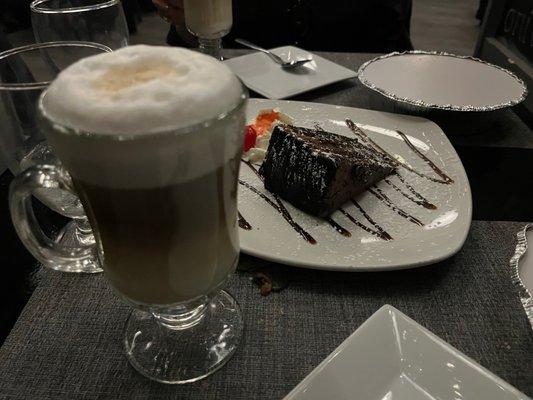 Dec 22 - Chocolate cake w/ whipped - 4/5 - very good.  Beautiful cappuccino!!  Very light.