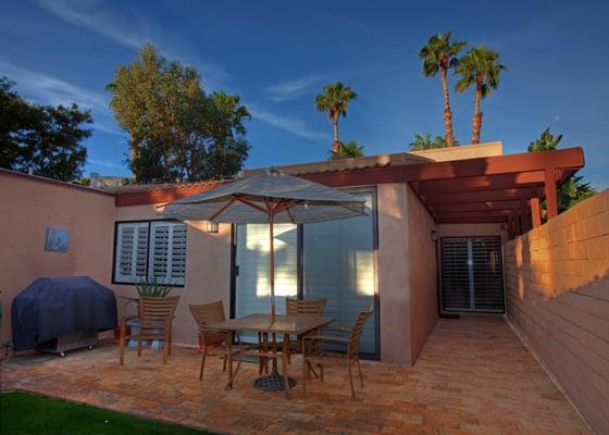 Villa Contenta -- Lovely travertine entry to villa and 2-car garage (w/washer & dryer) features gas BBQ.