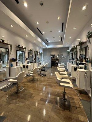 D Rock Salon