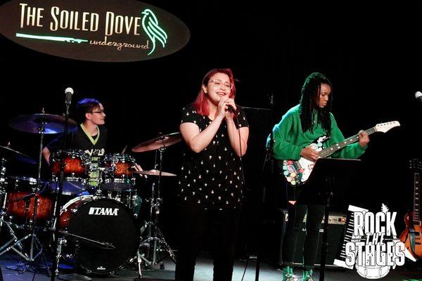 Students perform in bands!
 
 https://rockthestagesmusicschool.com/