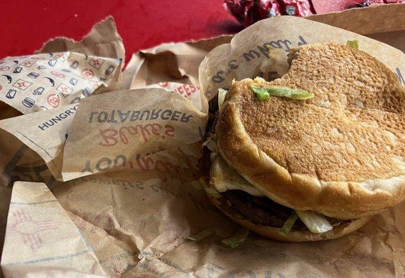 The first bite of the green Chile burger was so fantastic ... that I decided to take this photo!