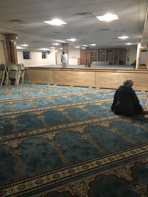 American Muslim Center