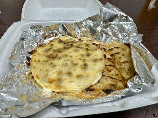 Pupusa Mixta