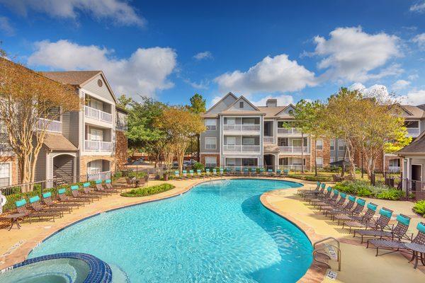 Lodge at Cypresswood Apartments pool