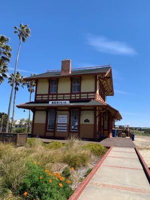 Benicia Public Pier & Beach