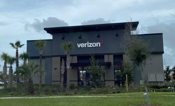 08/24: Verizon...Just around the corner from us. Durbin Park Pavilion location.