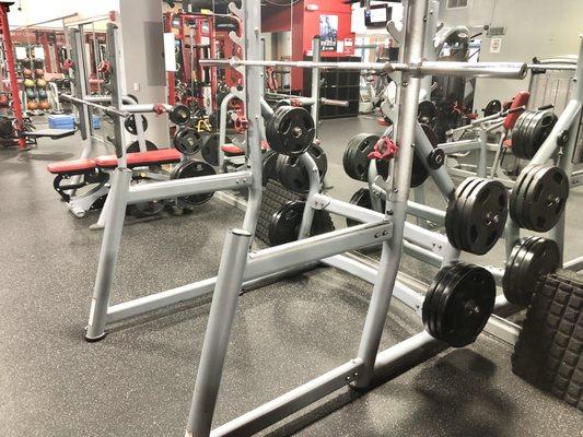 Squat rack. Flat to incline military press.