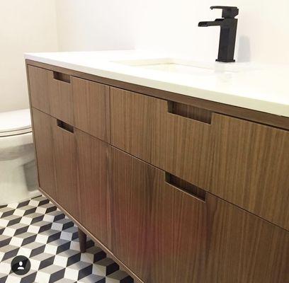 Custom Bathroom Vanities